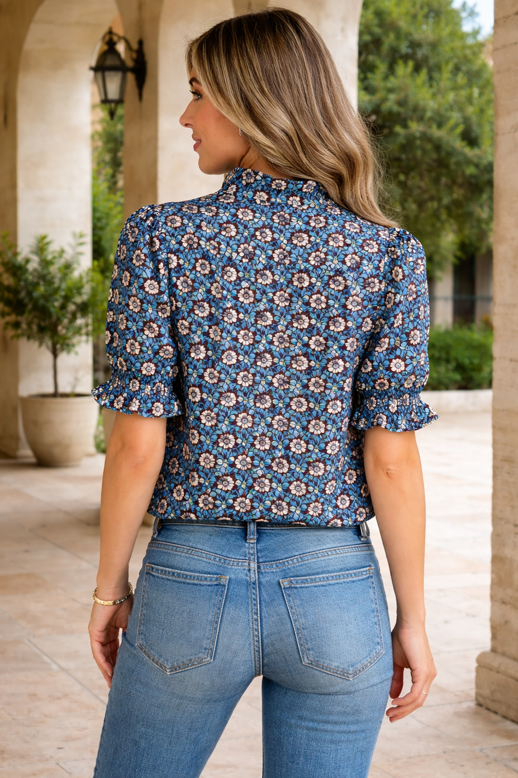 Chelsea Short Puff Sleeve Blouse