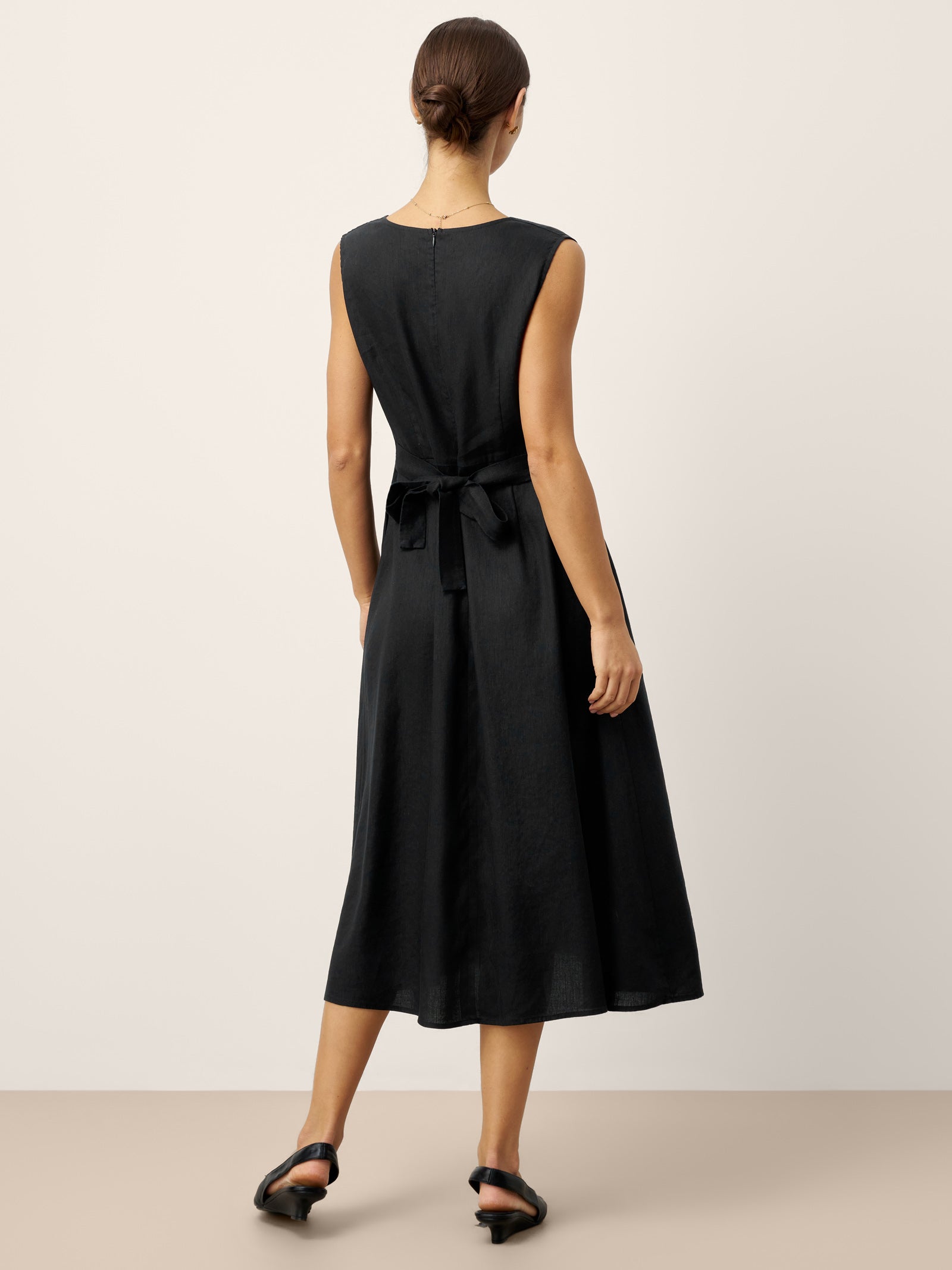 Linen-Lyocell V-Neck Sleeveless Midi Dress WILLOW