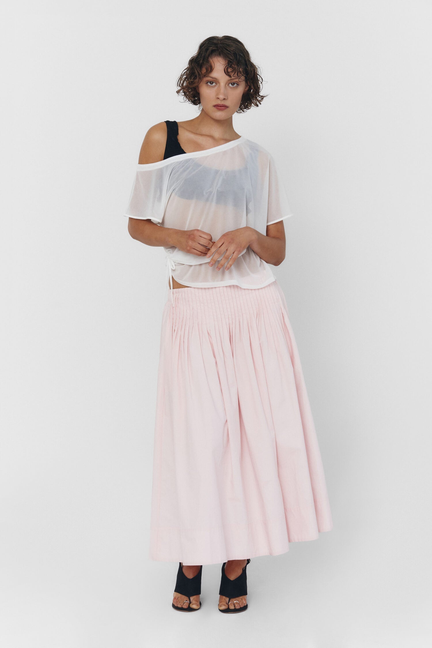 UIARA SKIRT IN BABY PINK