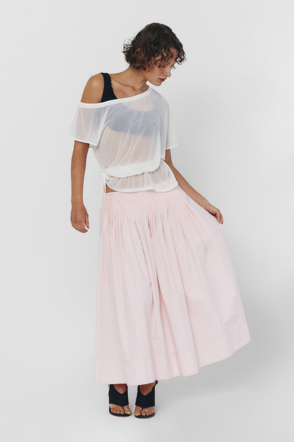 UIARA SKIRT IN BABY PINK