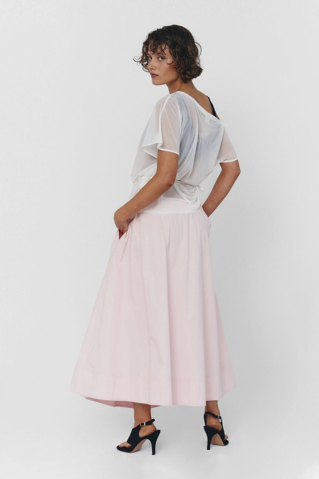 UIARA SKIRT IN BABY PINK